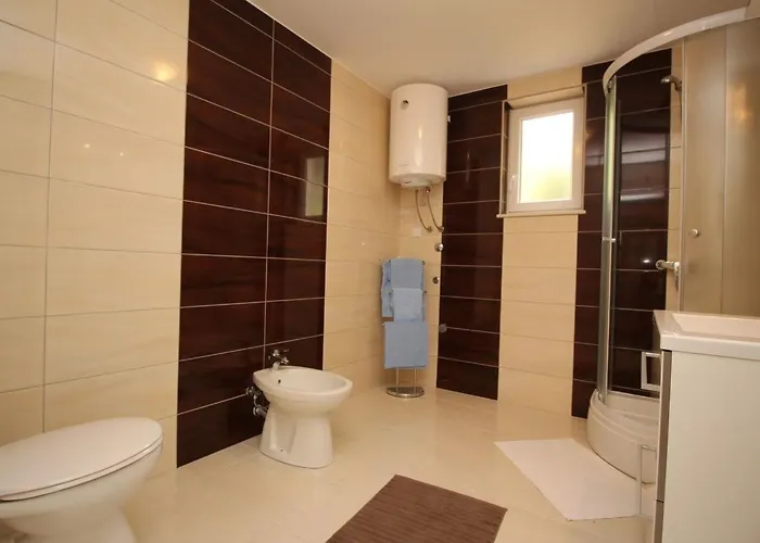 In Mit Eigener Terrasse By Interhome شقة