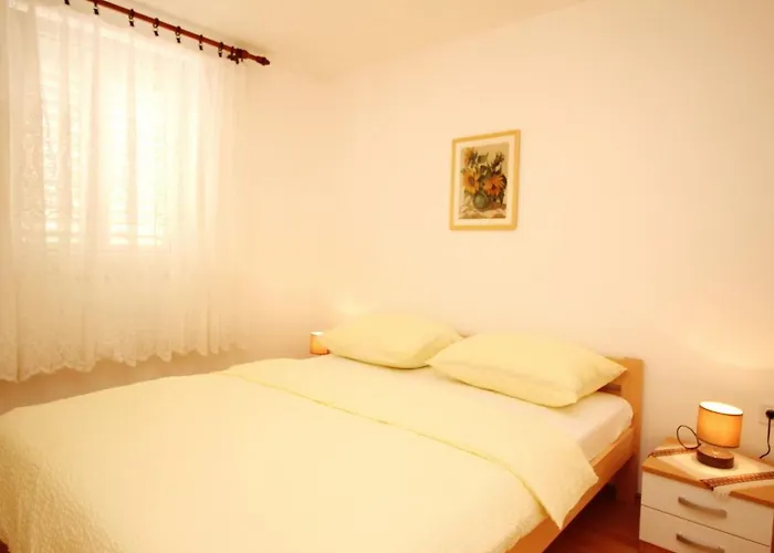 In Mit Eigener Terrasse By Interhome شقة